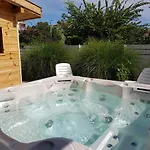 Nocleg ze śniadaniem Crystal Es Susanne Panzio 4*