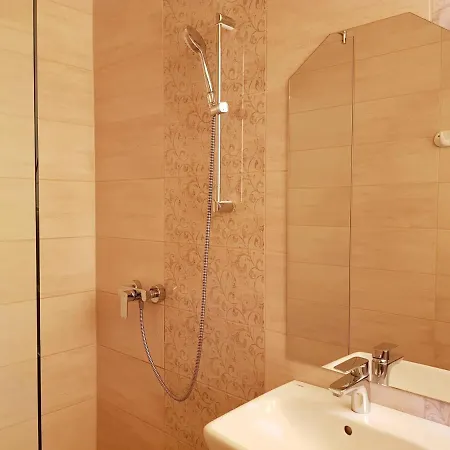 Crystal Es Susanne Panzio Bed and Breakfast Σίοφοκ