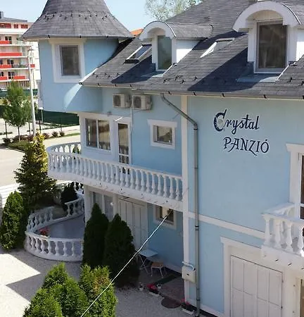 Crystal Es Susanne Panzio Шиофок