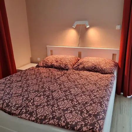 Nocleg ze śniadaniem Crystal Es Susanne Panzio 4*