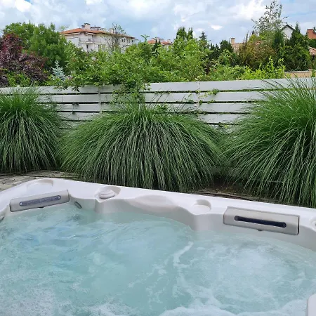 Bed and Breakfast Crystal Es Susanne Panzio Σίοφοκ