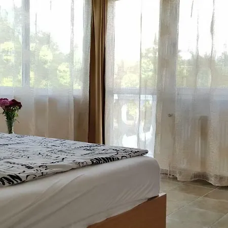 Bed & Breakfast Crystal Es Susanne Panzio Siófok