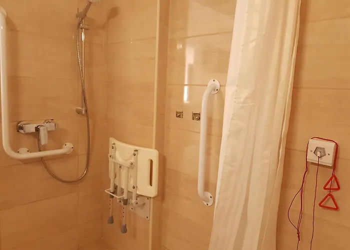B&B Crystal Es Susanne Panzio 4*